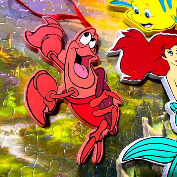 DISNEY’S KURT ADLER VTG 90s THE LITTLE MERMAID HANDCRAFTED WOODEN XMAS ORNAMENTS - Picture 7 of 12